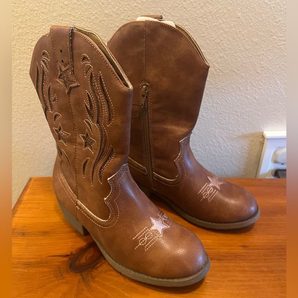 Pop Girls Karine Block Heel Cowboy Boots- Size 4‎